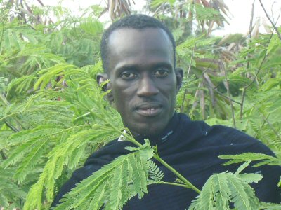  Etienne Coly (vocals) 